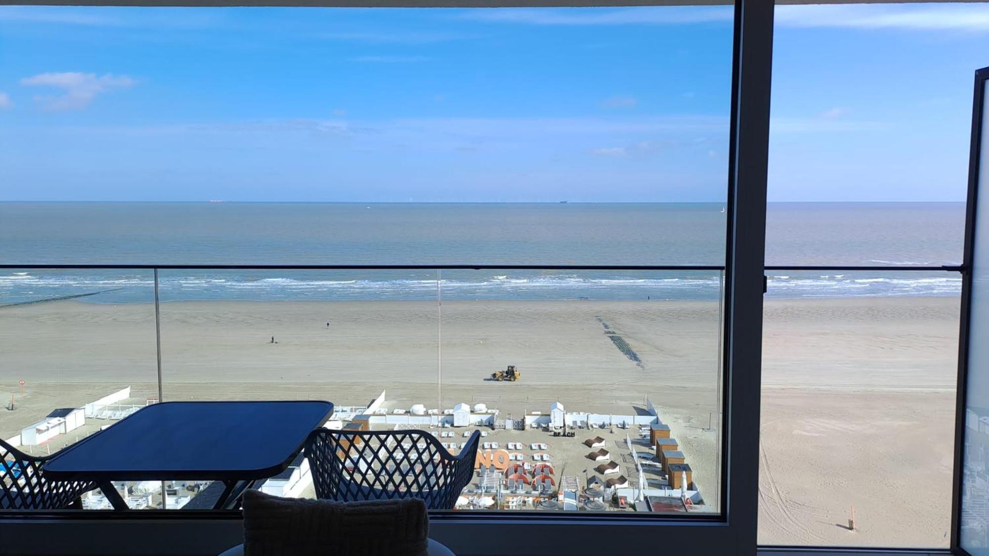 Modern Studio With Beautiful Sea View - 9Th Floor Blankenberge Eksteriør bilde
